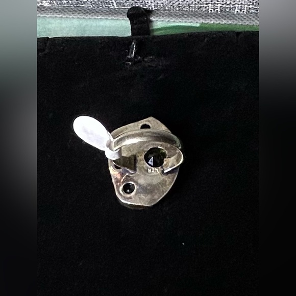 Funky Synthetic Peridot Ring - Picture 4 of 8